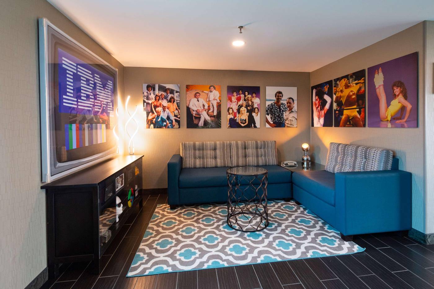 The-Verve-Hotel-Boston-Natick--Tapestry-Collection-Lobby-53