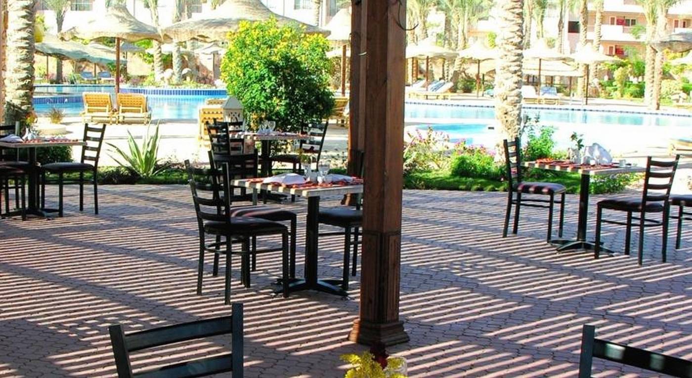 Pyramisa-Sunset-Pearl-Terrace-15