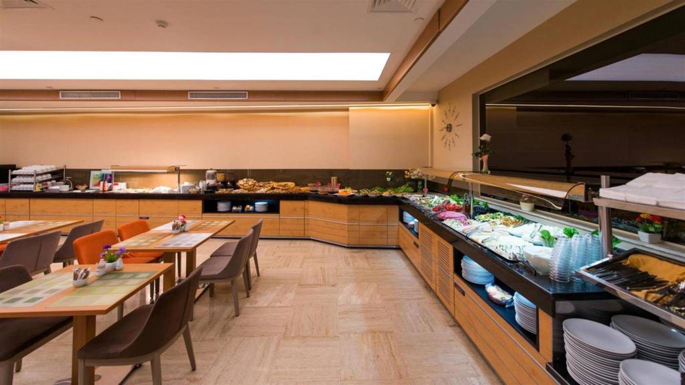 Prestige-Hotel-Old-City-Restaurant-58