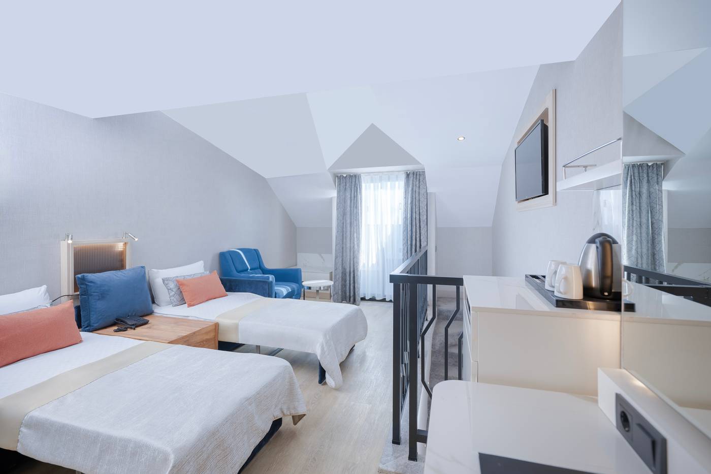 Nashira-Resort-Hotel---Aqua-Spa-Room-49