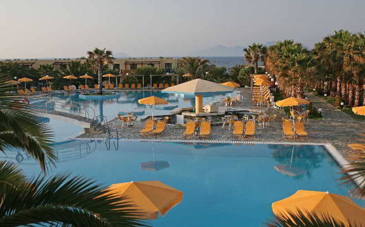 Atlantica-Porto-Bello-Beach-Pool-6