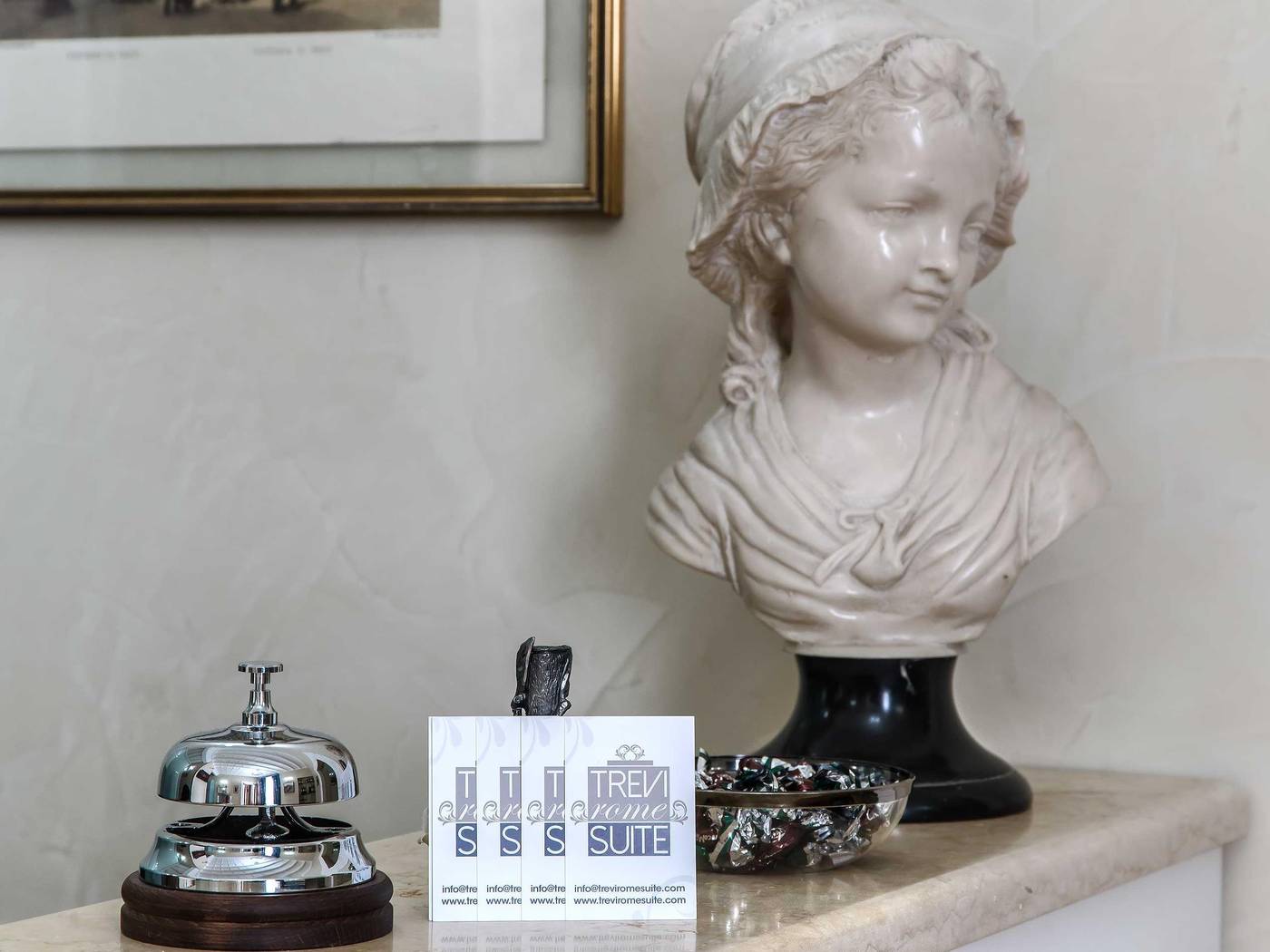 Trevi-Rome-Suite-Lobby-44