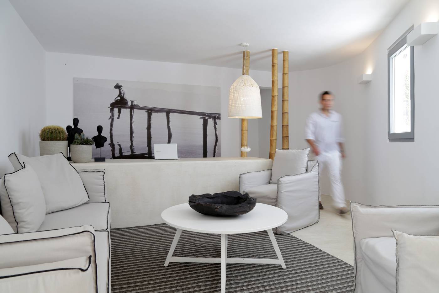 Livin-Mykonos-Hotel-Lobby-41