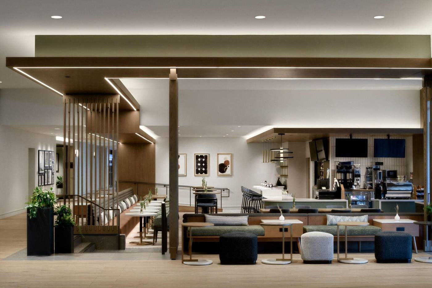 Sheraton-Park-Hotel-at-the-Anaheim-Resort-Lobby-20