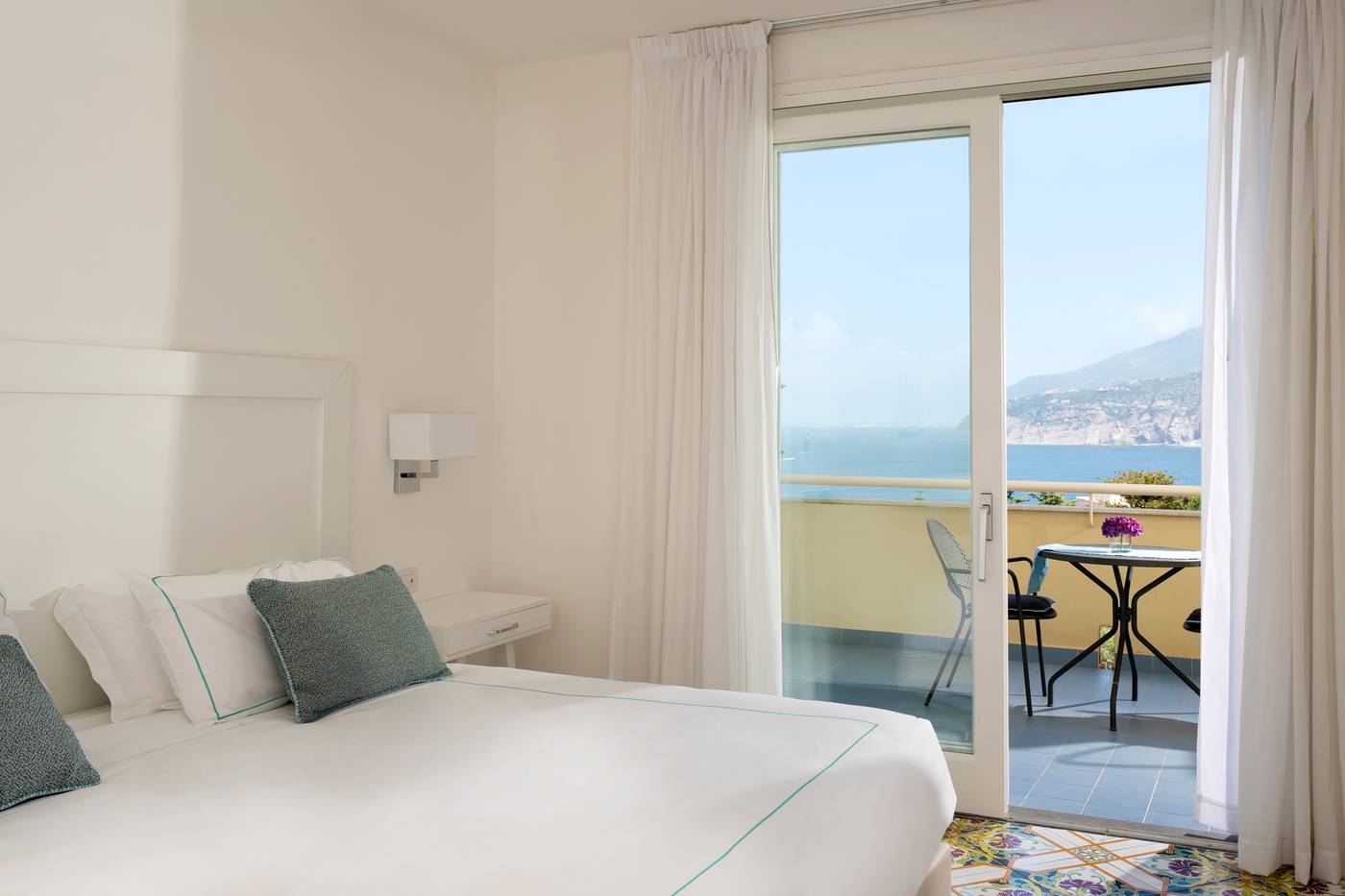 Grand-Hotel-Vesuvio-Room-20