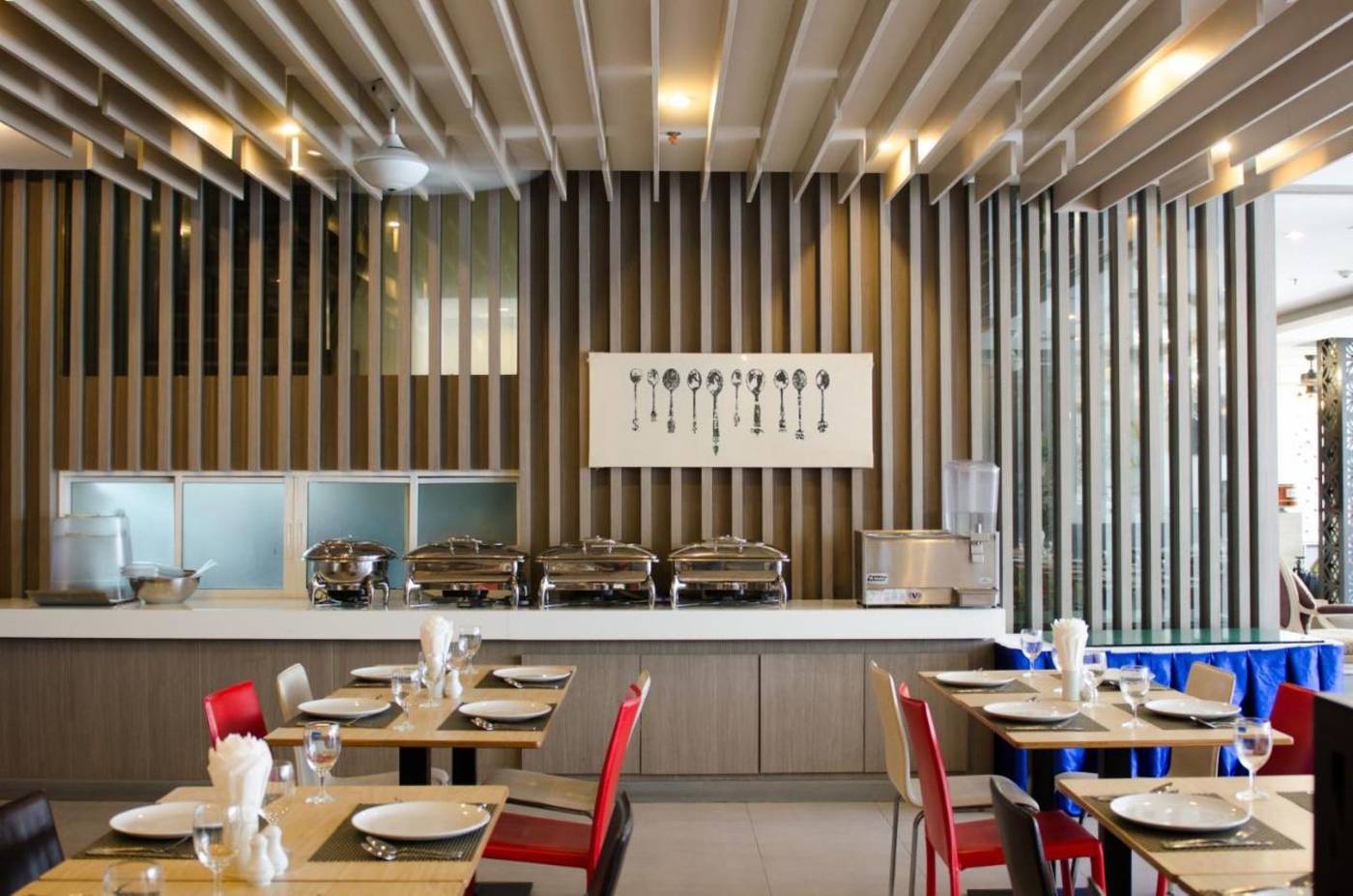 Mirage-Express-Patong-Phuket-Hotel-Restaurant-24