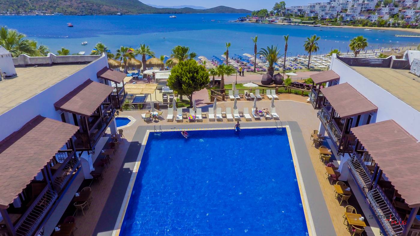 Bitez-Han-Hotel-Pool-2