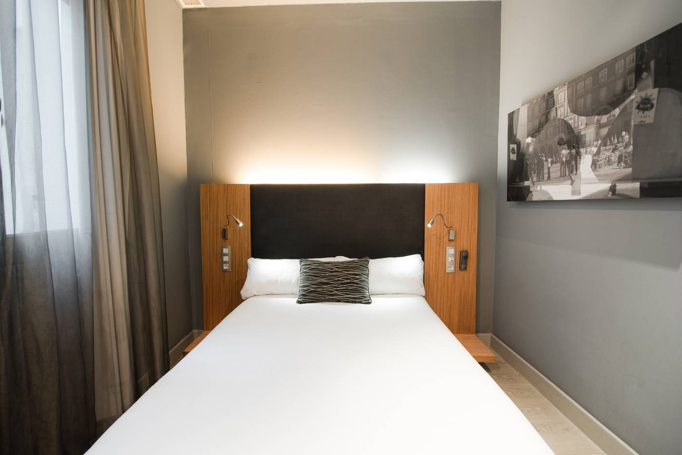 Petit-Palace-Tres-Cruces-Spain-Room-17