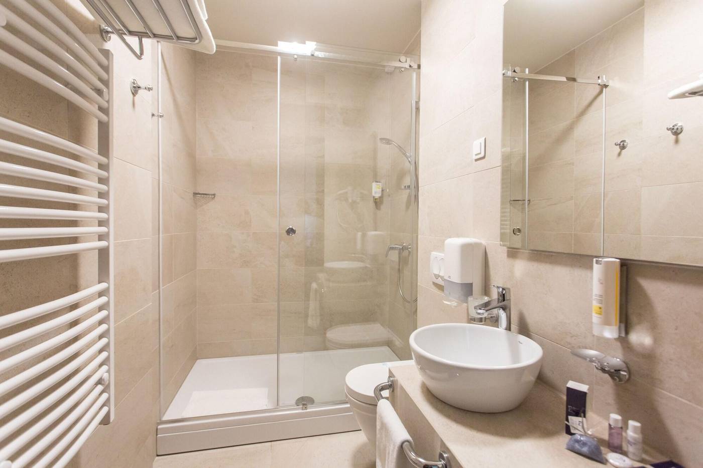 Hotel Grand Hedonist-Serbia-PANCEVO-Room-10