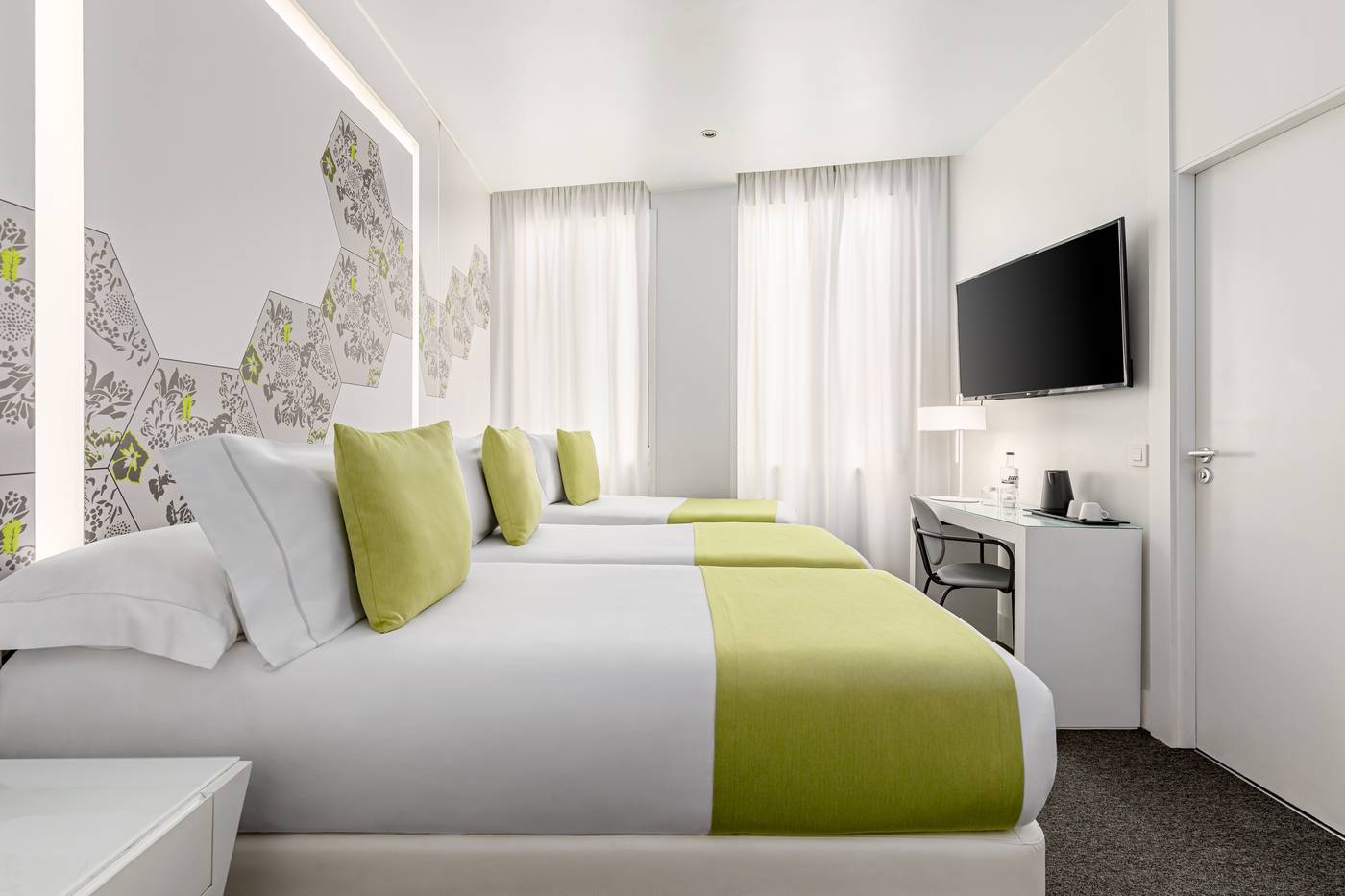 Room-Mate-Mario-Room-11