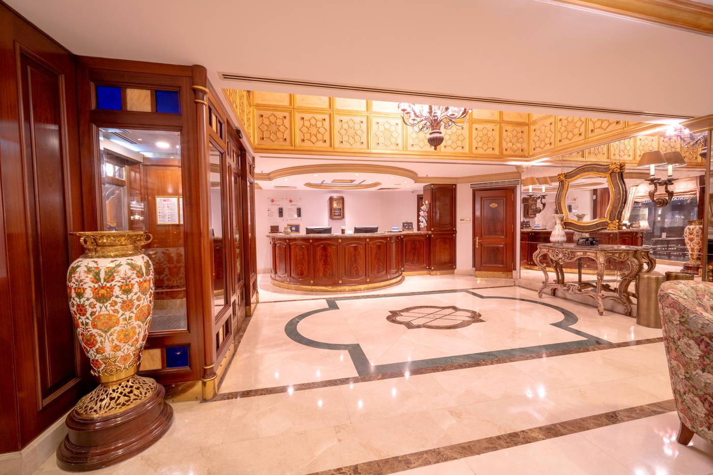 The-Central-Palace-Boutique-Lobby-1
