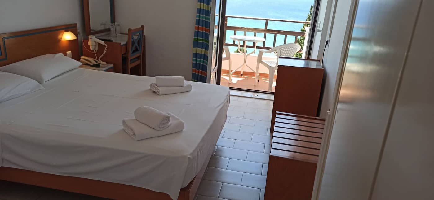 Glikorisa-Beach-Room-13