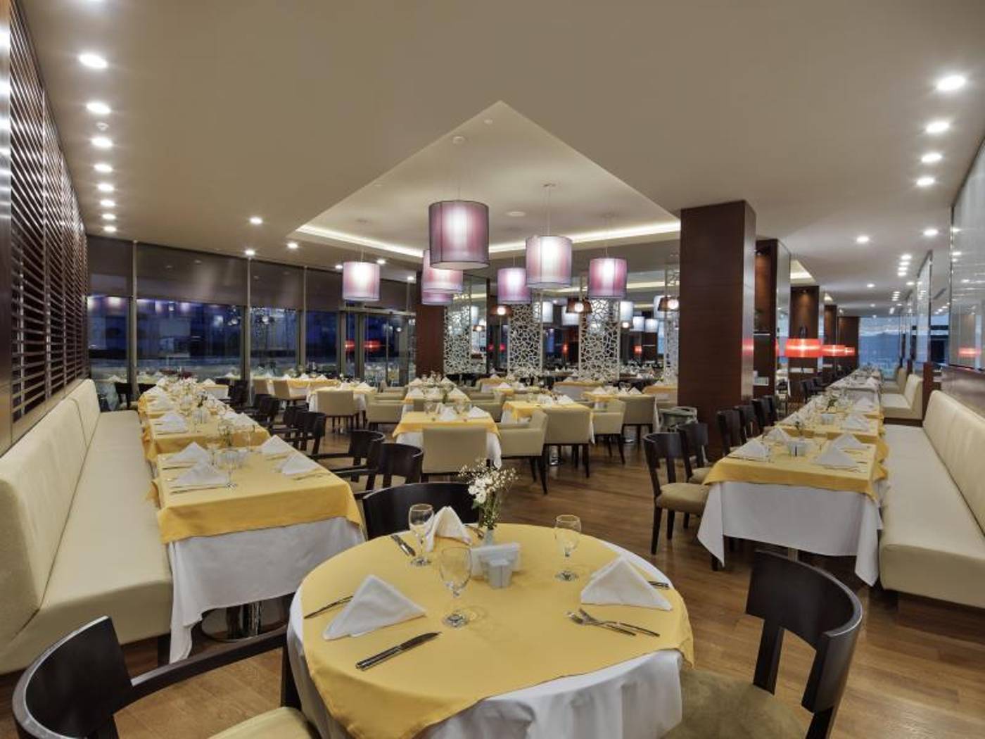 The-Sense-De-Luxe-Hotel-Restaurant-31