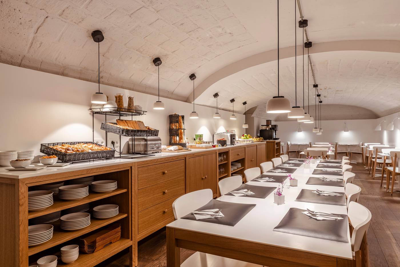 9hotel-Republique-Restaurant-42