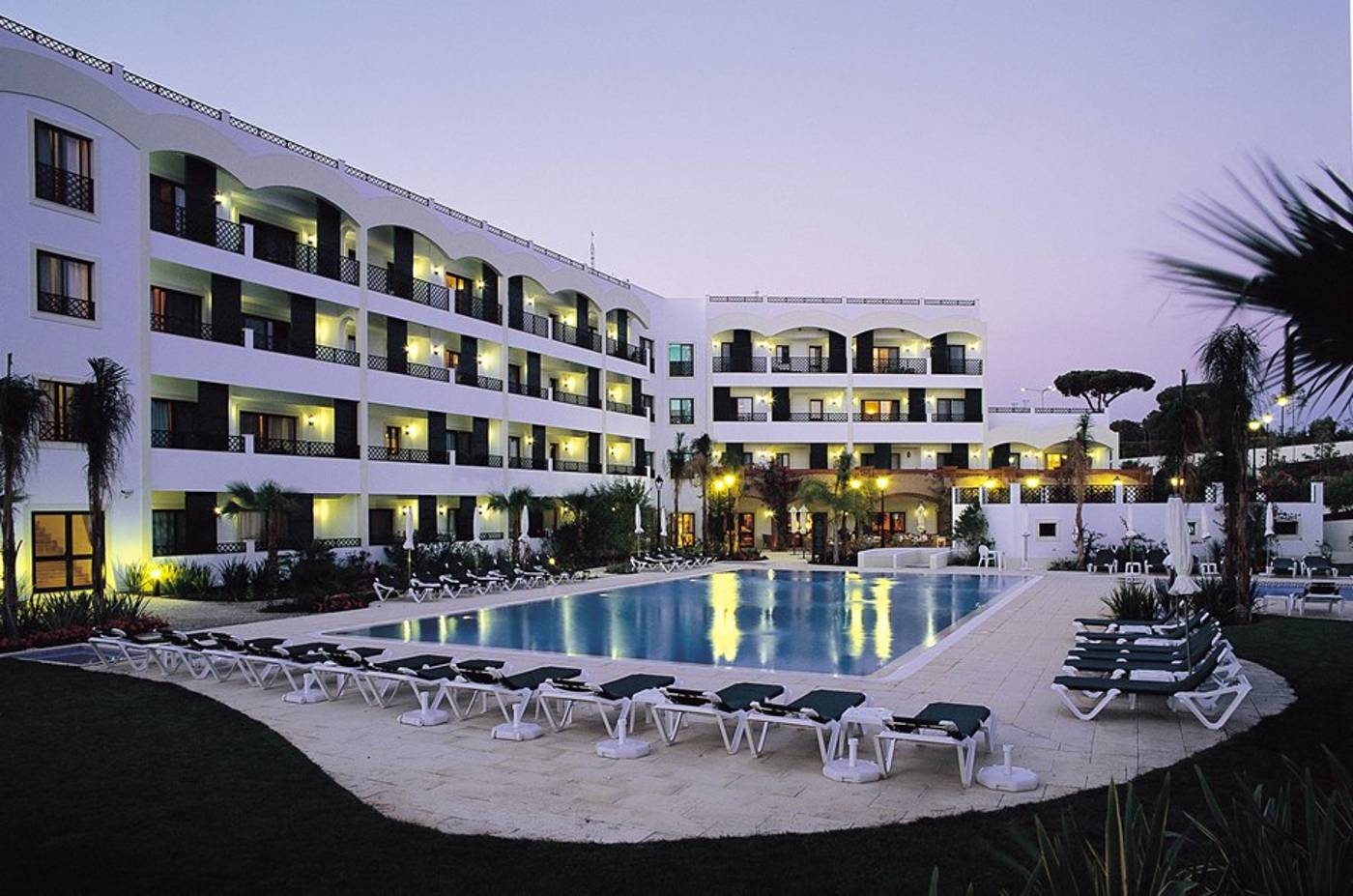 Formosa-Park-Apartment-Hotel-General-view-5