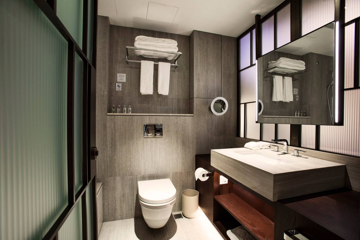 The Emperor Hotel-Hong Kong – China-Hong Kong-Room-4