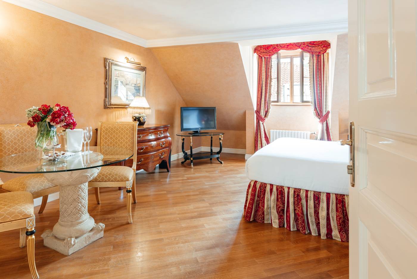 Alchymist-Grand-Hotel-And-Spa-Room-20