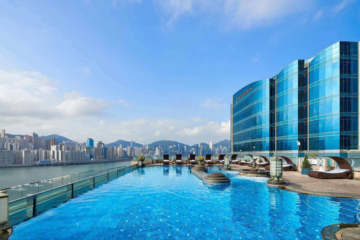 Harbour-Grand-Kowloon-Pool-1