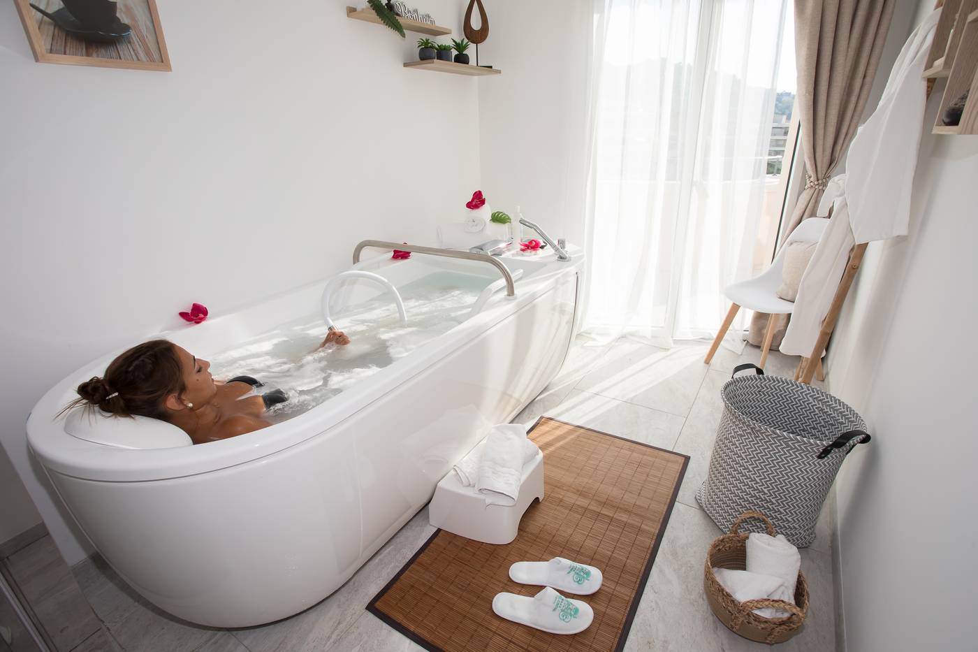 Cristal-Hotel---Spa-Pool-30