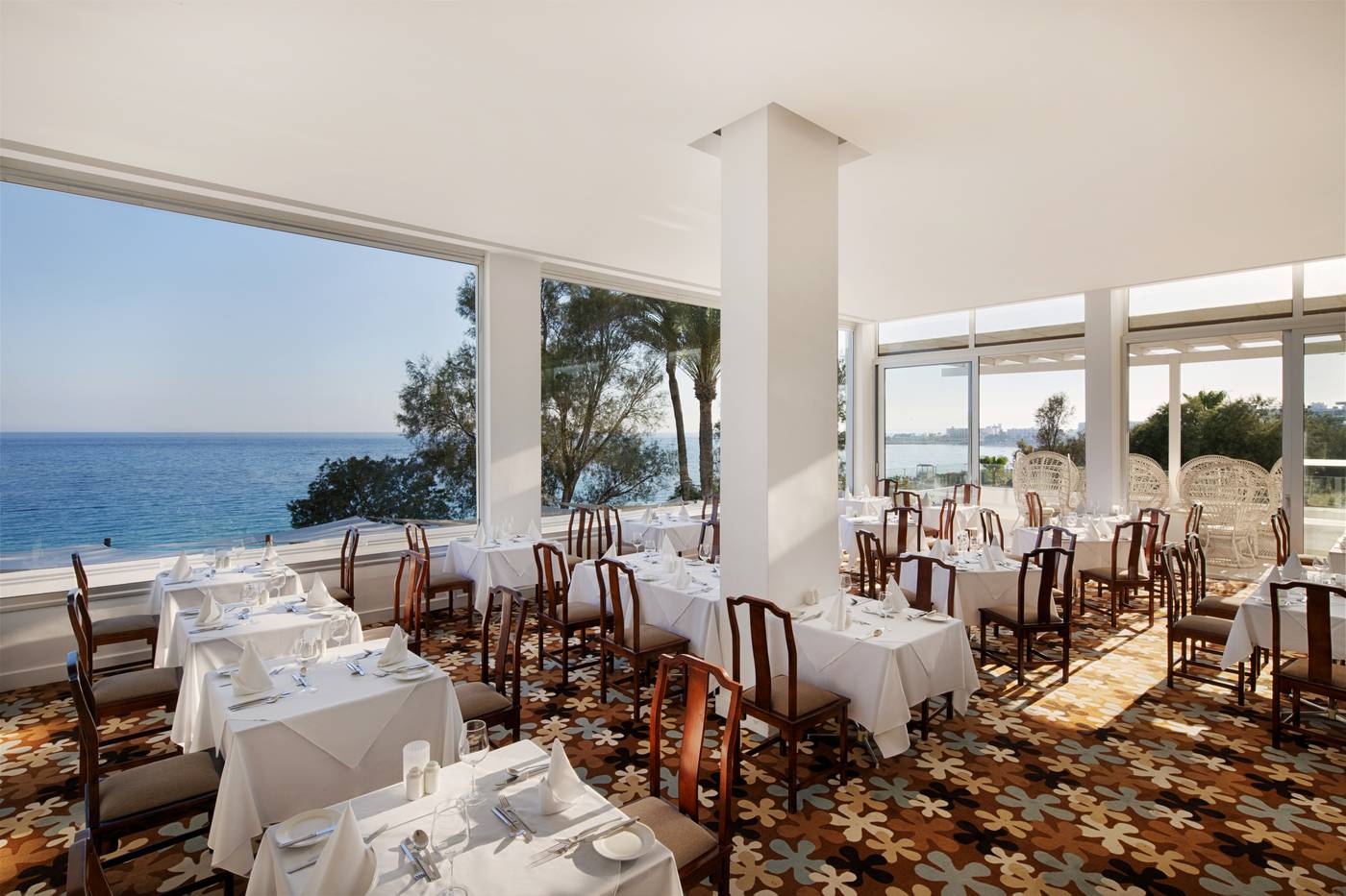 Grecian-Sands-Hotel-Restaurant-36