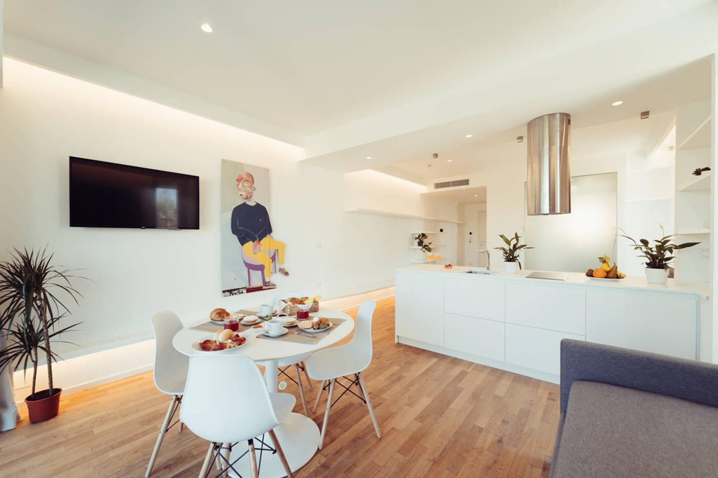 Marina-Gardens-Boutique---Suites-Lobby-14