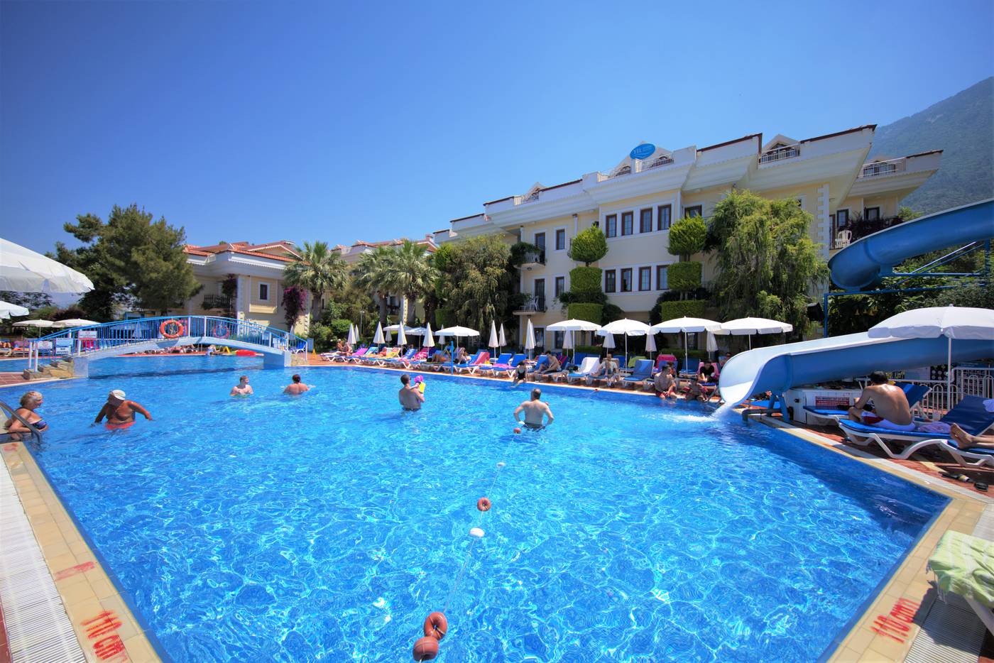 Hotel-Yel-Holiday-Resort-Pool-9