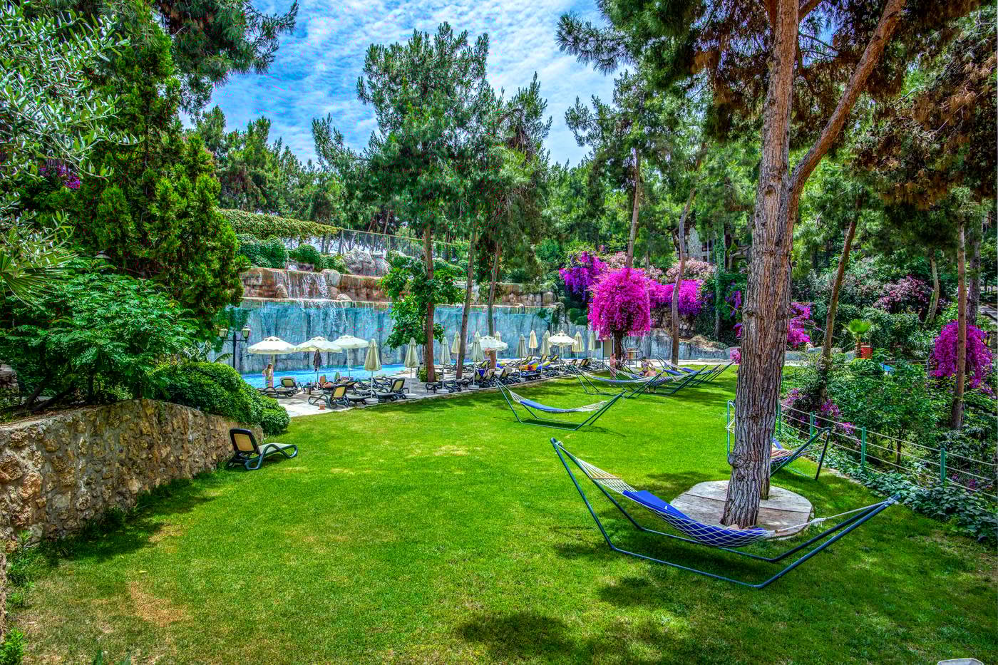 Utopia World Hotel