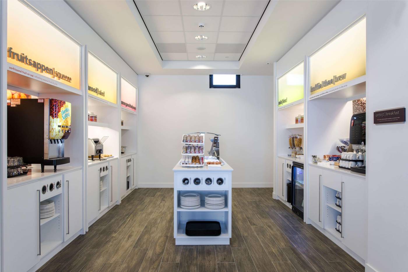 Hampton by Hilton Amsterdam Airport Schiphol-Netherlands-Amsterdam-Restaurant-6