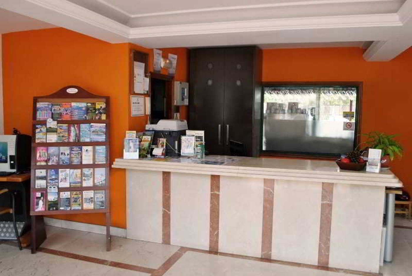 Sunny-Village-Lobby-26