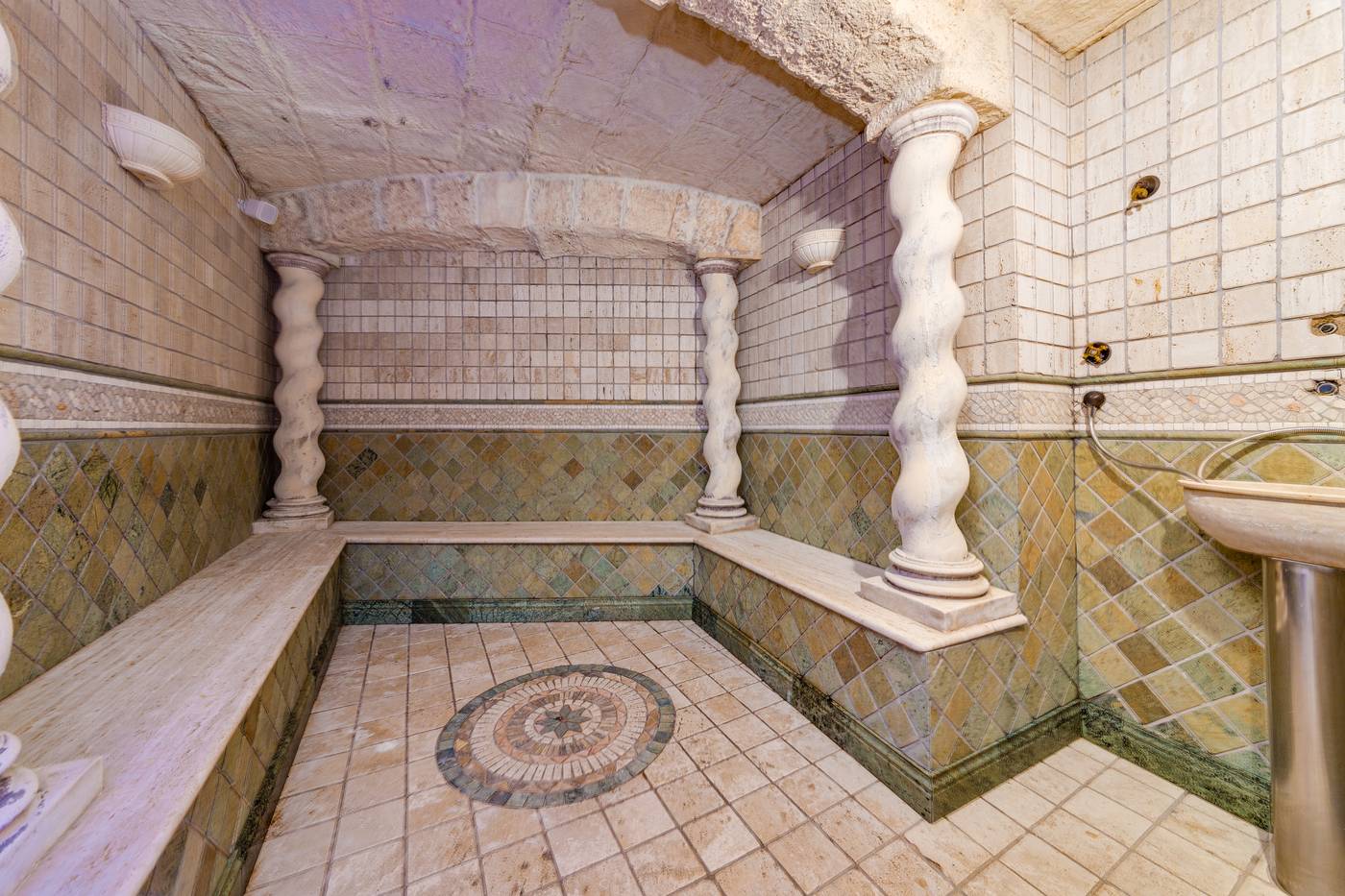 Daniya-Denia-Spa---Business-Sports-and-Entertainment-58