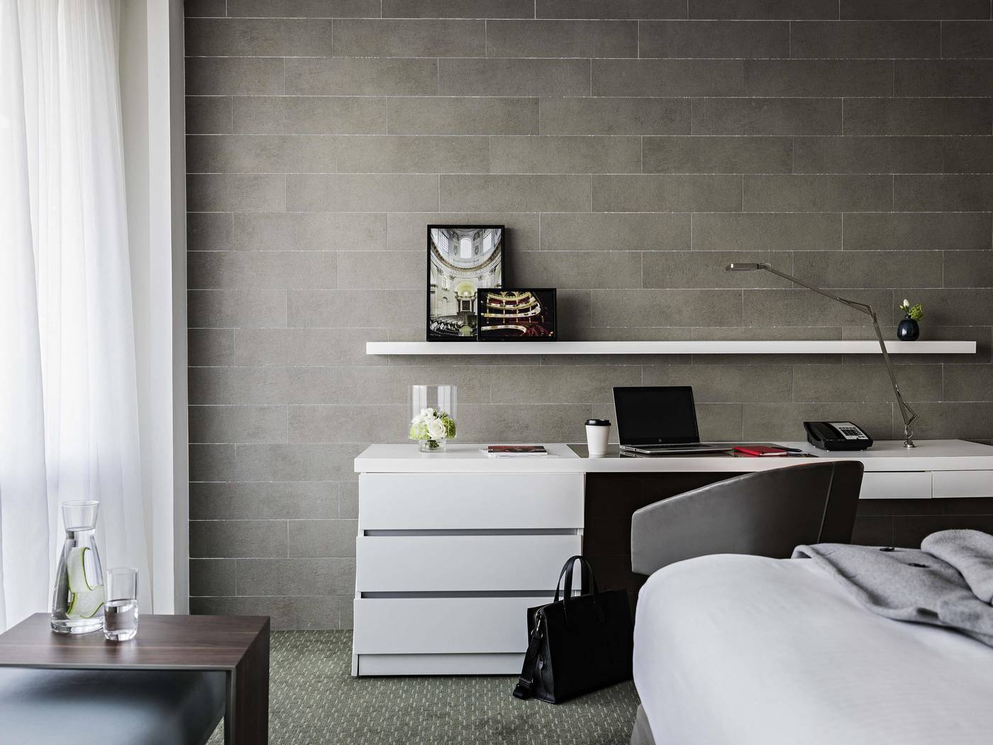 Pullman-Paris-Tour-Eiffel-Room-42