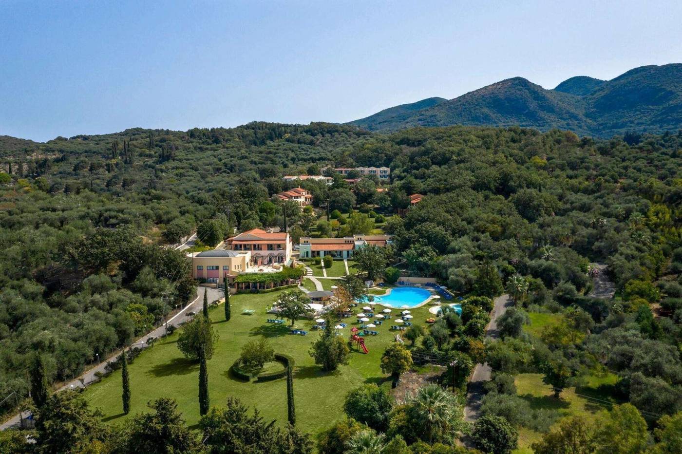 Century-Resort-Apartments-Terrace-10