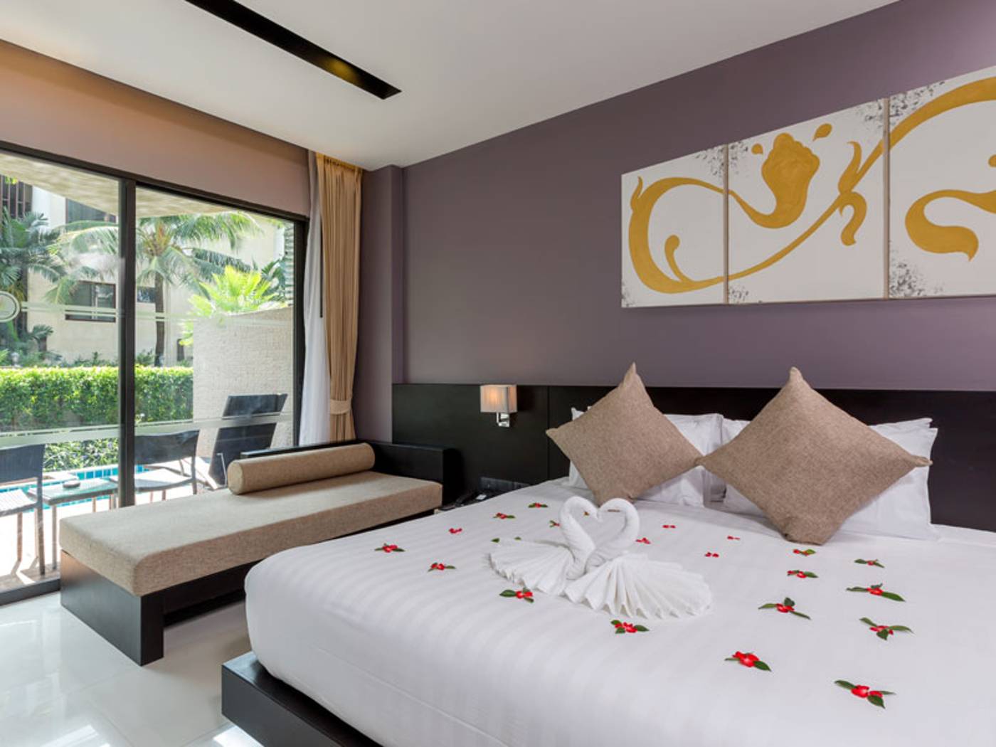The-Charm-Resort-Phuket-Room-22