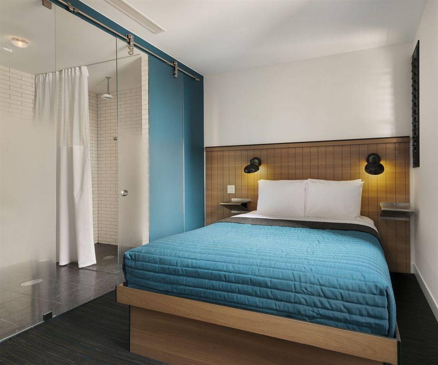 The-Pod-Hotel-39th-Street-Room-13