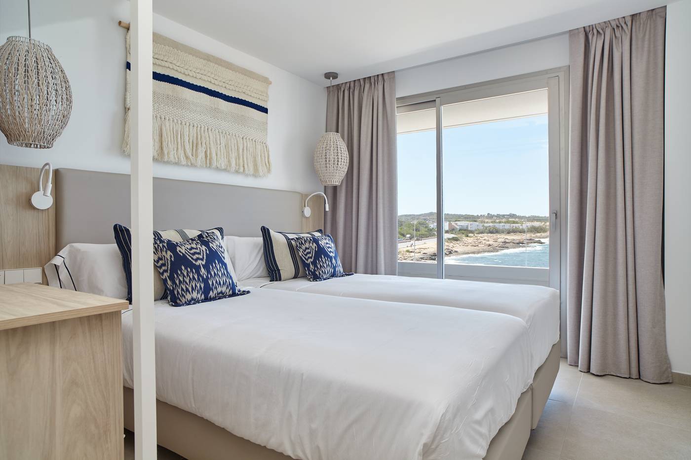 Marina-Palace-Prestige-by-Intercorp-Hotel-Group-Room-25