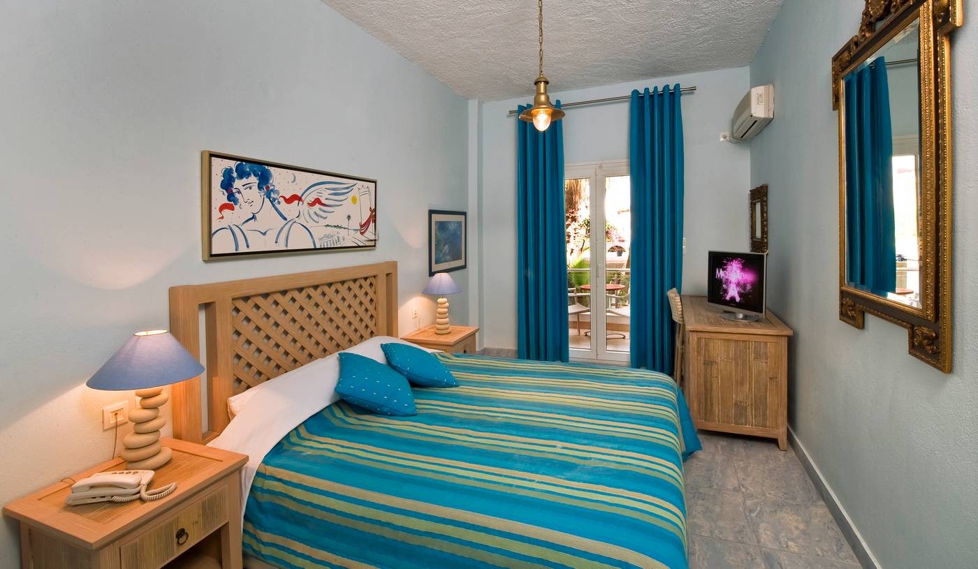 Alesahne-Beach-Room-20