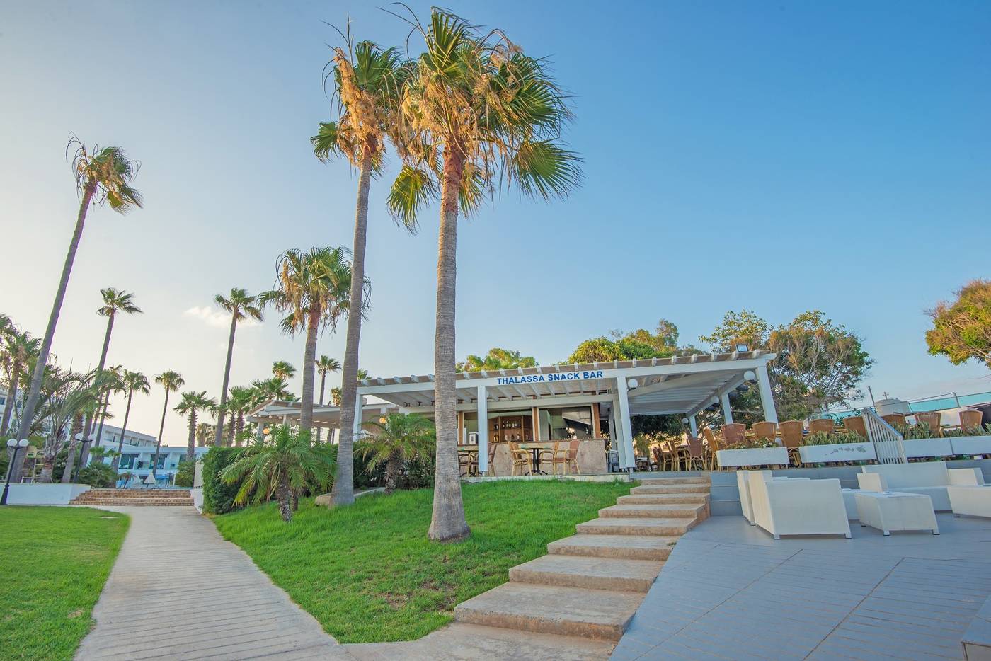 Dome-Beach-Hotel-Terrace-15