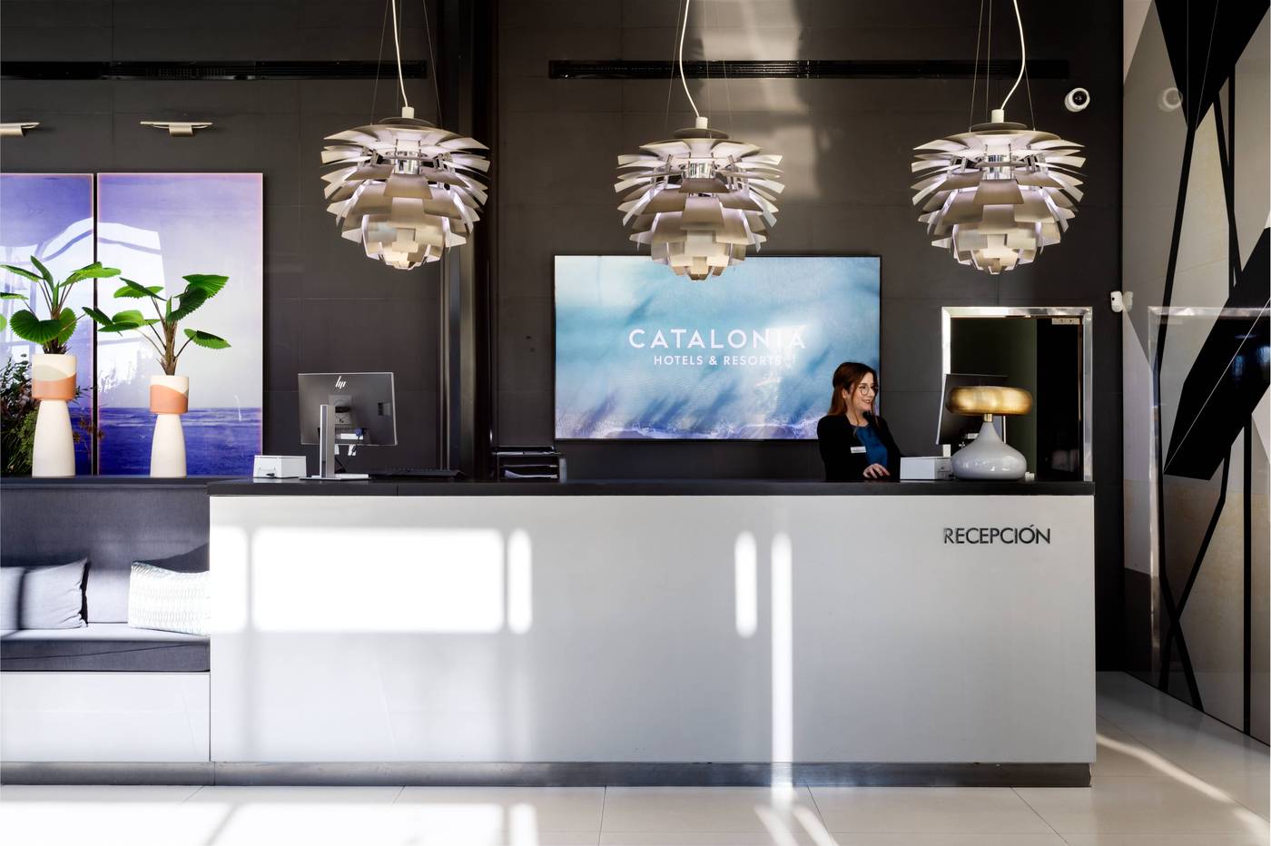 Vincci-Malaga-Lobby-59