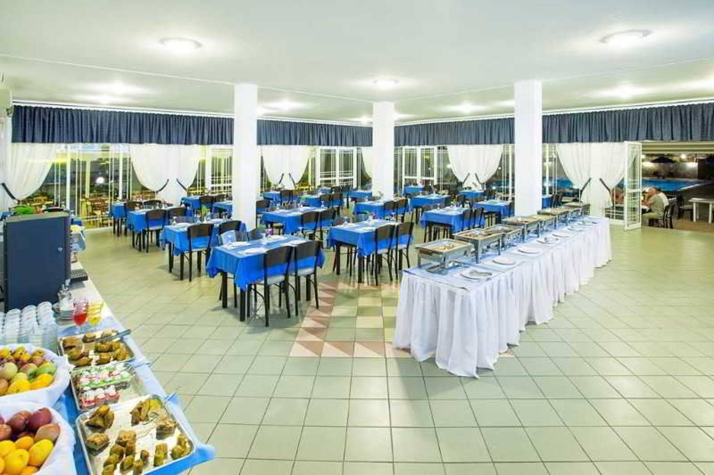 Port-Marina-Restaurant-42