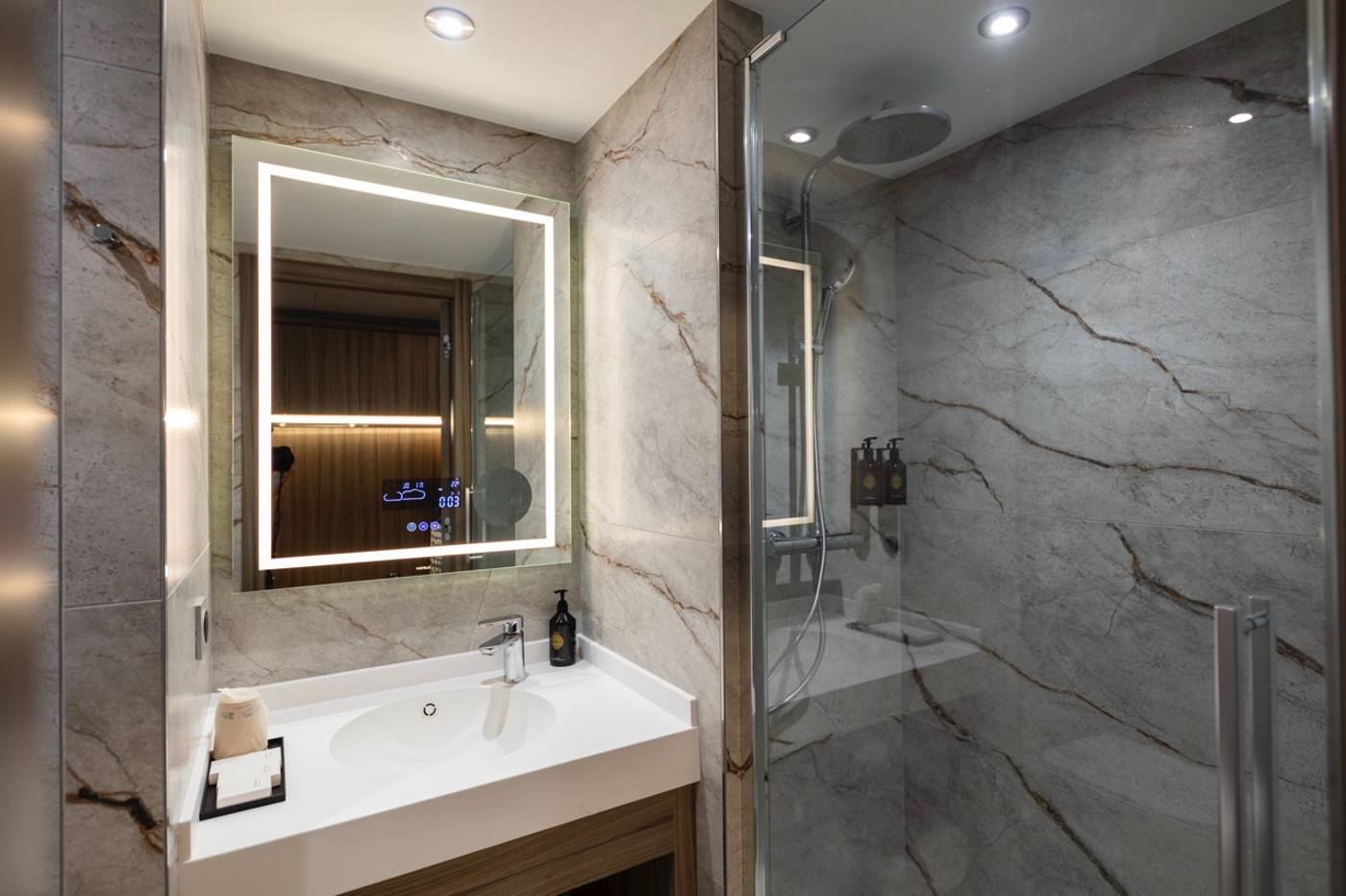 Ki-Space-Hotel---Spa-near-Disneyland-Paris-Room-56