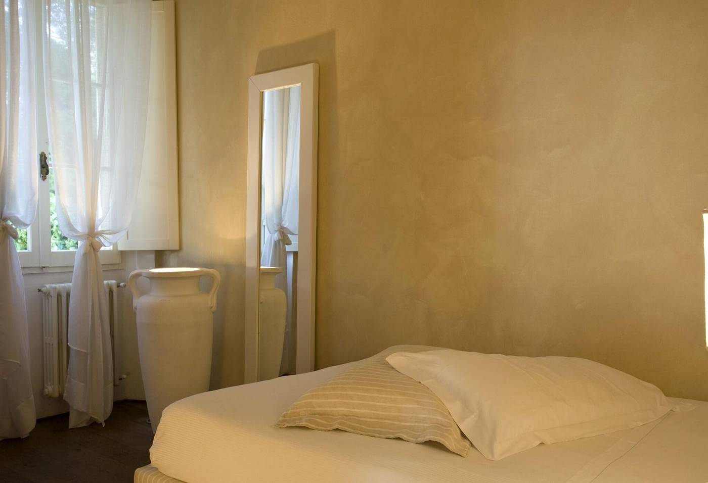 Villa-Cassia-Di-Baccano-Room-22