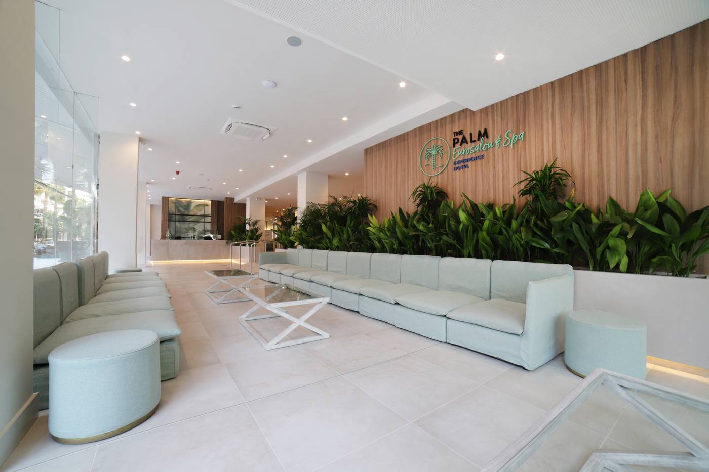 Eurosalou---Spa-Lobby-31