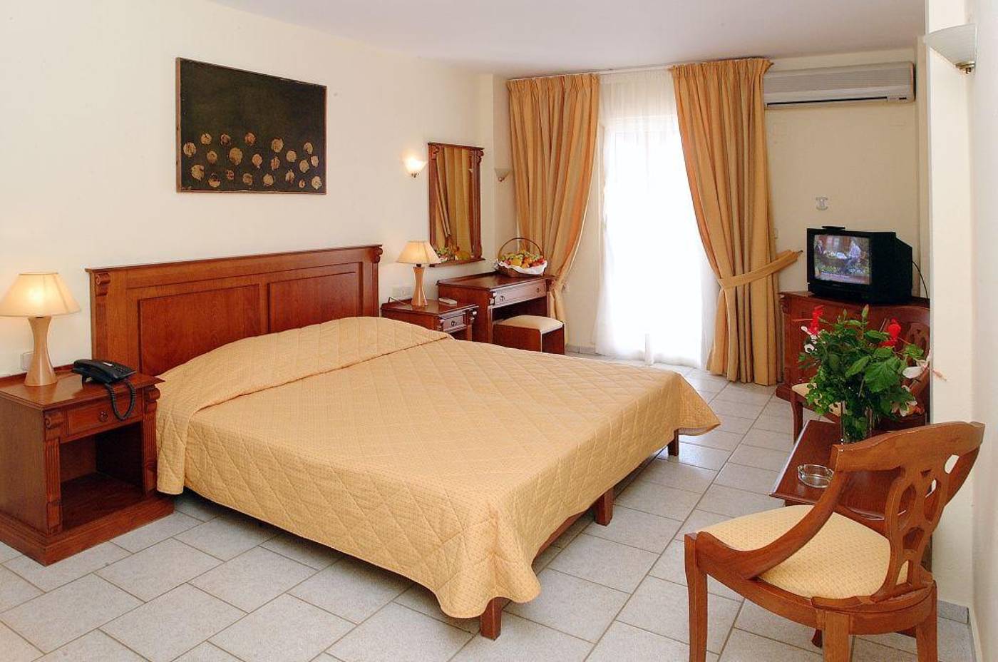Alexander-House-Hotel-Room-17