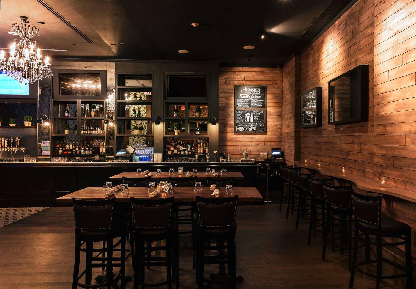 Hilton-Garden-Inn-New-York-Midtown-Park-Ave-Restaurant-6