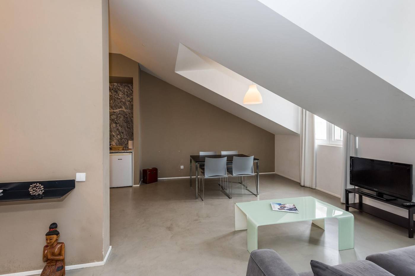 Alfama---Lisbon-Lounge-Suites-Room-72