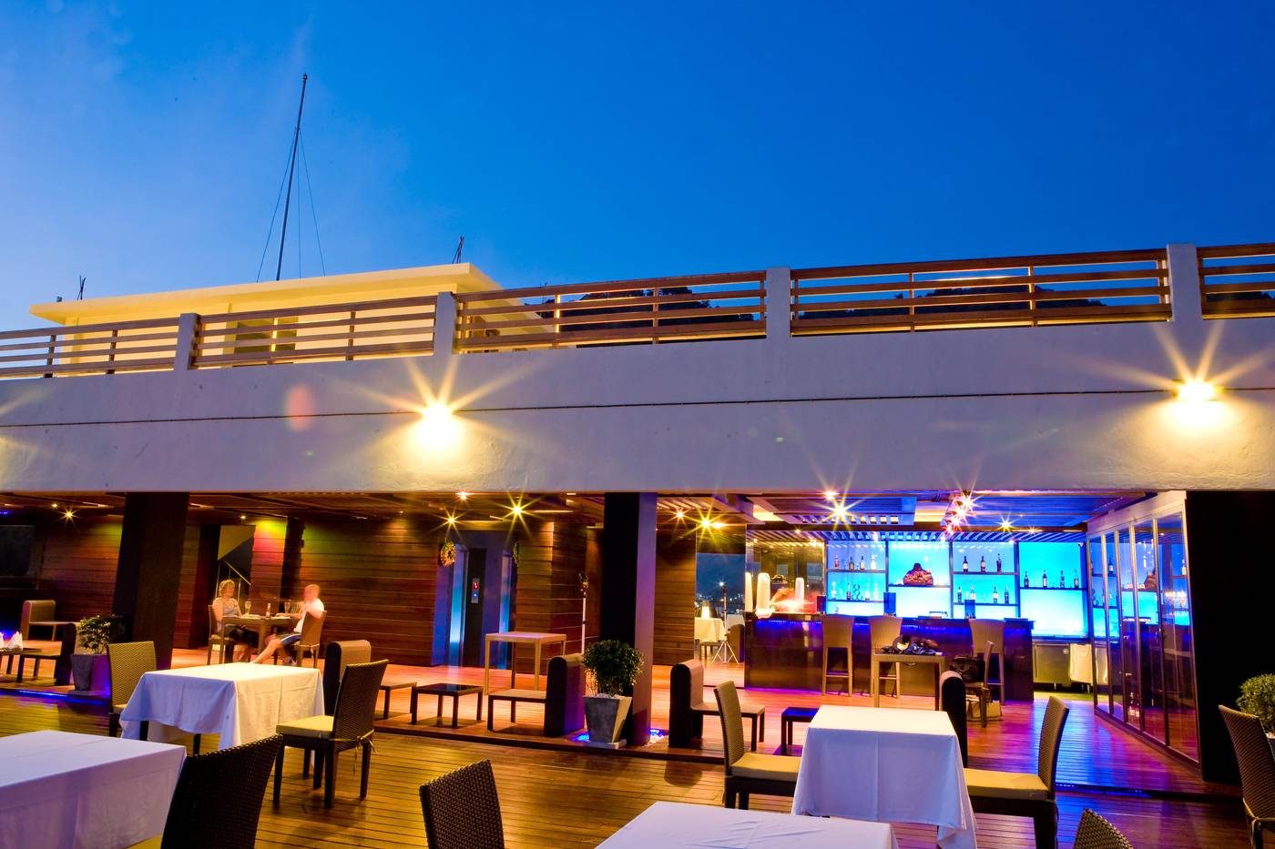 Casa-Del-M-Restaurant-6