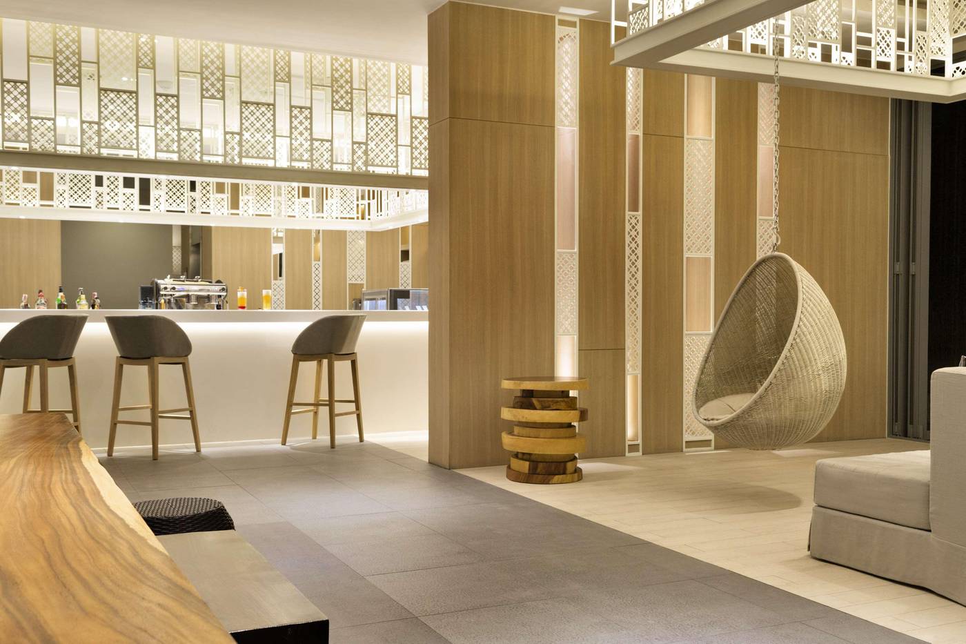 Andaman-Beach-Hotel-Phuket-Handwritten-Collection-Bar-44