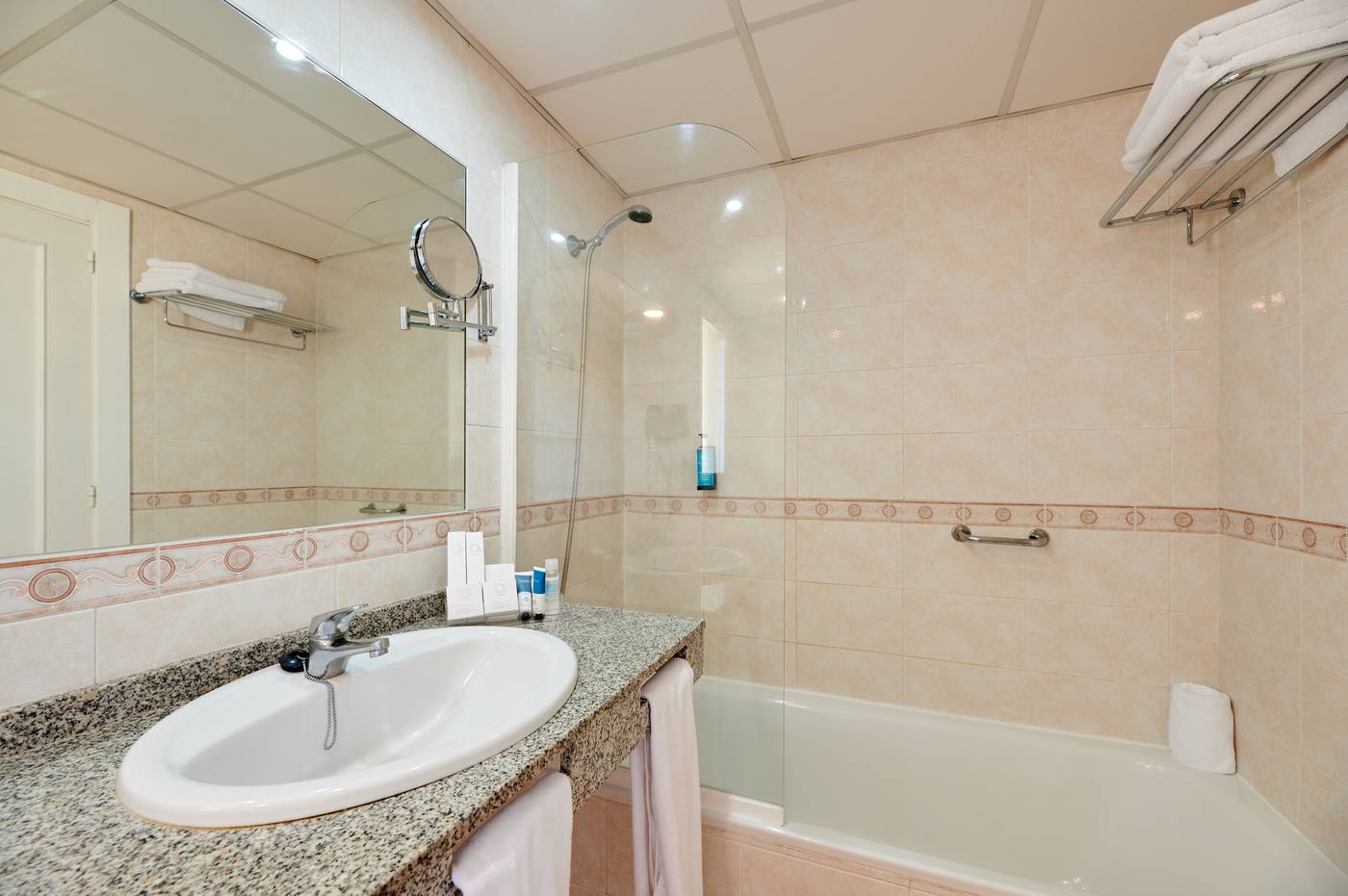 Alua-Sun-Marbella-Park-Room-44