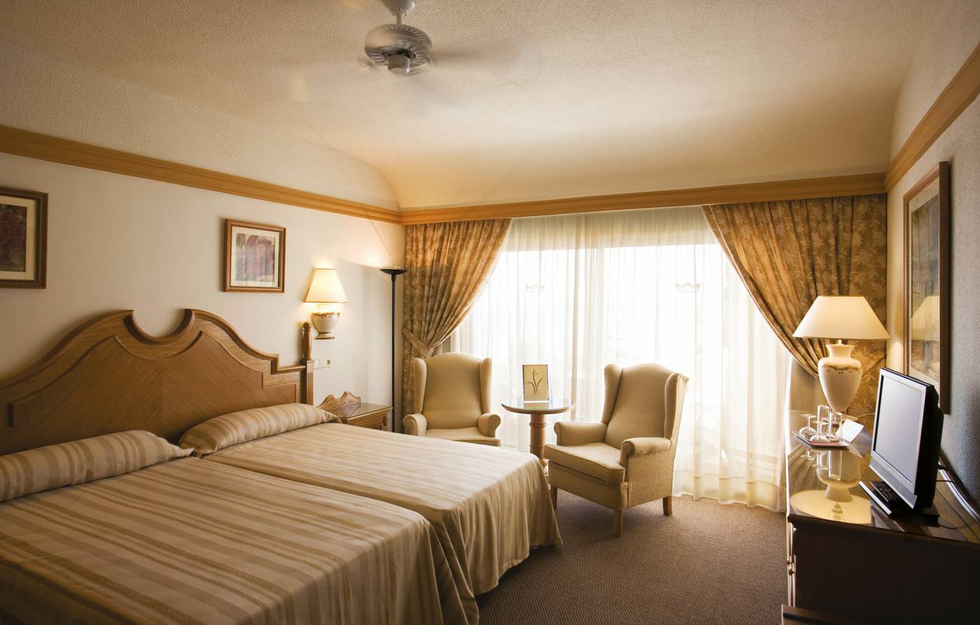 Riu-Palace-Tres-Islas-Room-14