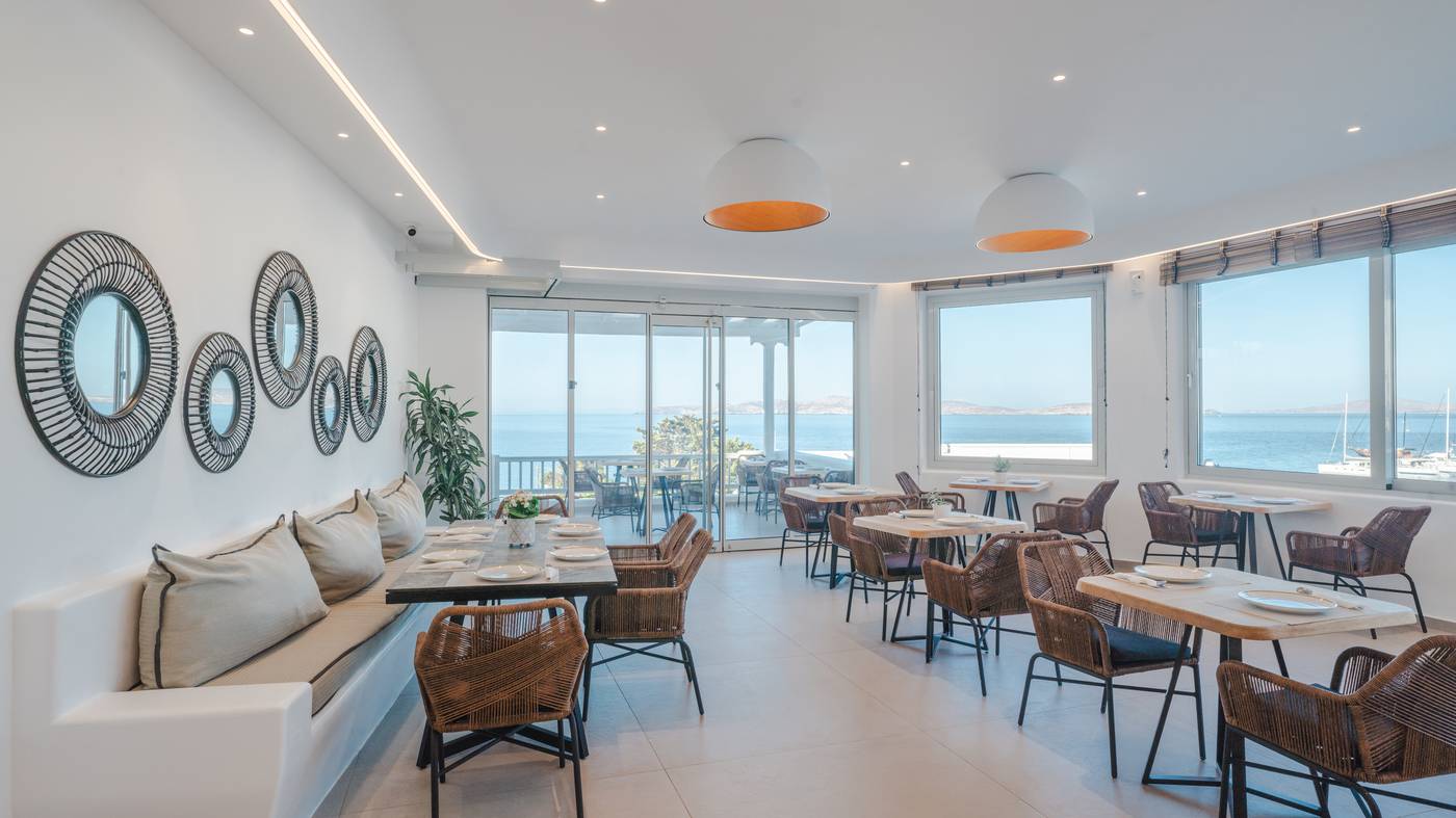 Manoulas-Beach-Restaurant-39